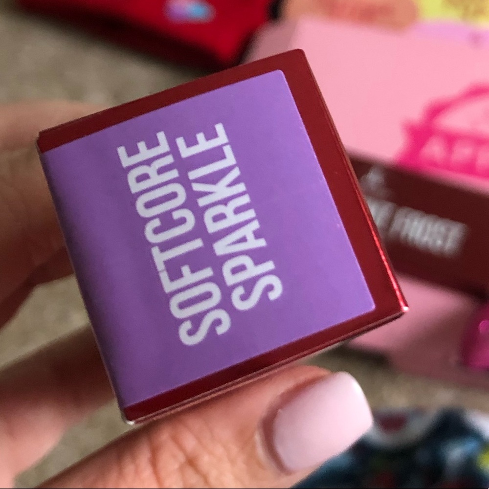 Exclusive from mystery VDAY BOXES JSC THE GLOSS